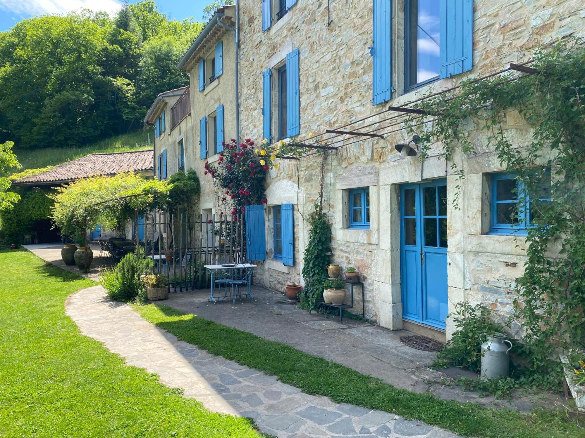 Nabat Le Haut, Chambre Et Table D'Hotes Courniou エクステリア 写真