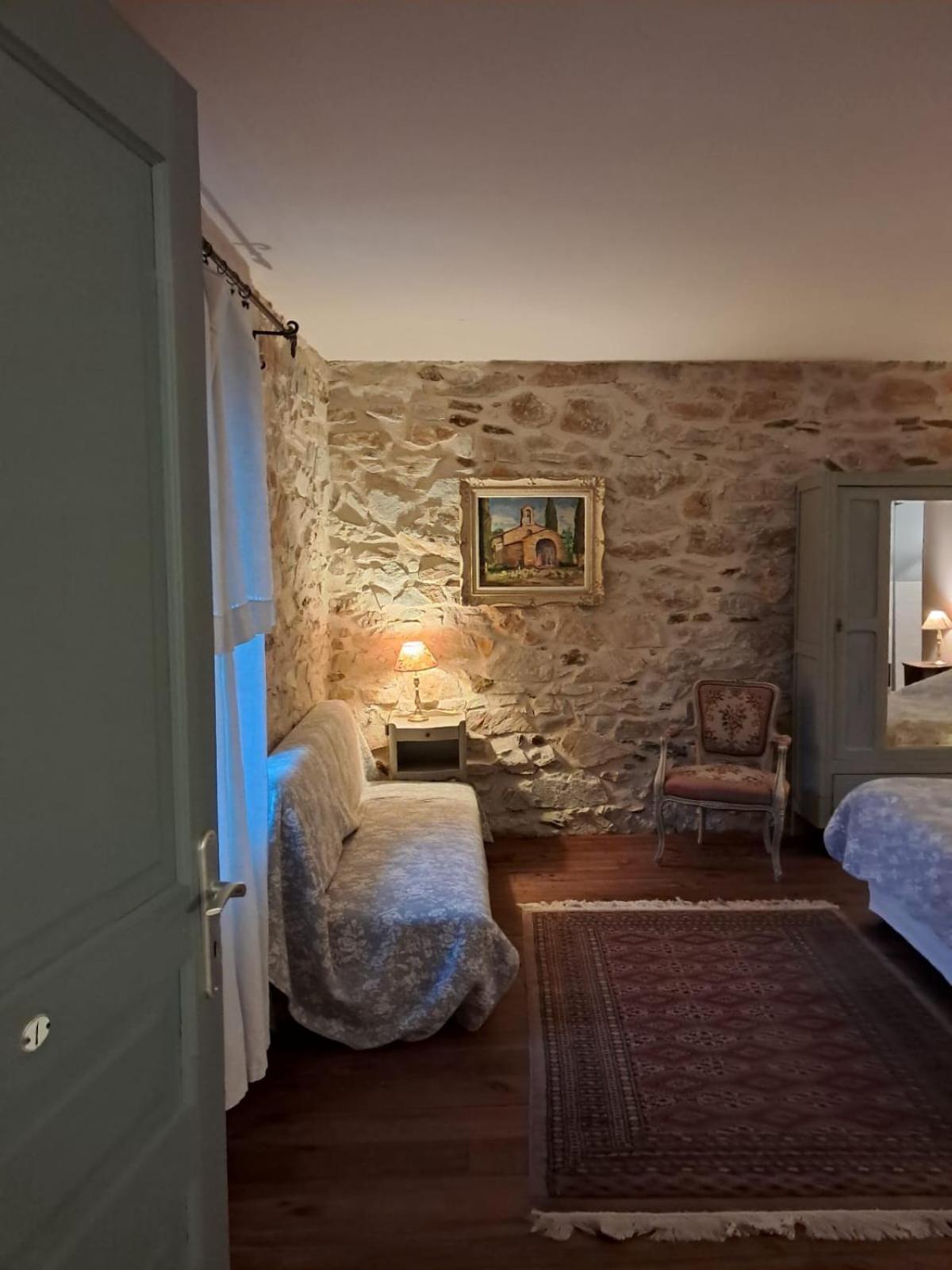 Nabat Le Haut, Chambre Et Table D'Hotes Courniou エクステリア 写真