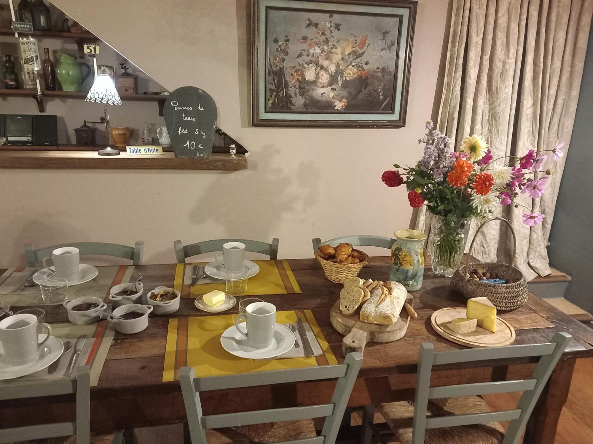 Nabat Le Haut, Chambre Et Table D'Hotes Courniou エクステリア 写真
